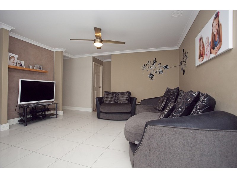 47 Mallina Circuit, Carramar WA 6031