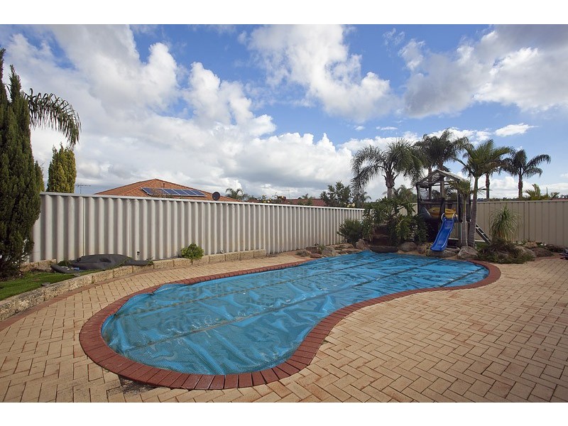 47 Mallina Circuit, Carramar WA 6031