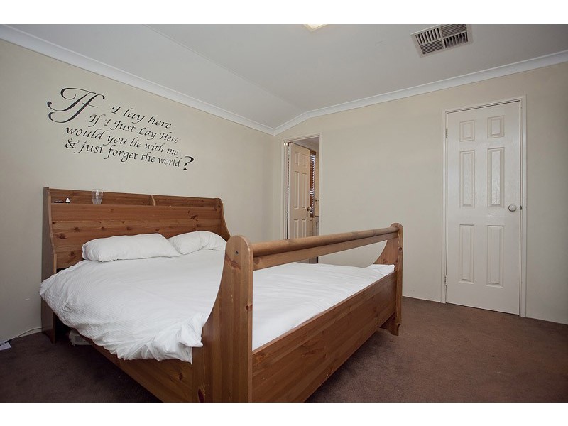 47 Mallina Circuit, Carramar WA 6031