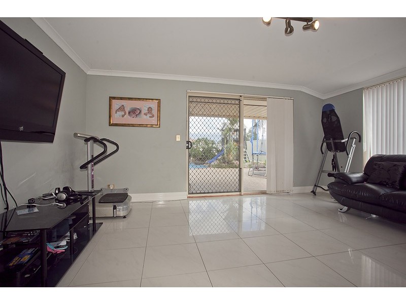 47 Mallina Circuit, Carramar WA 6031