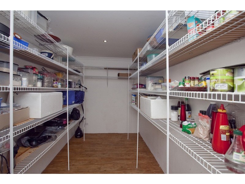 24 Enfield Turn, Carramar WA 6031