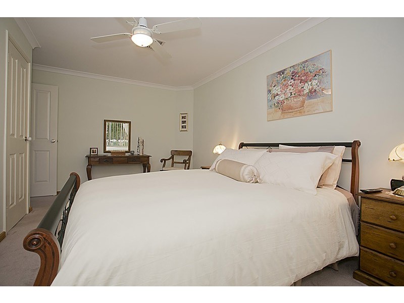 8 Whitmore Tce, Heathridge WA 6027