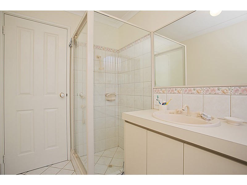 8 Whitmore Tce, Heathridge WA 6027