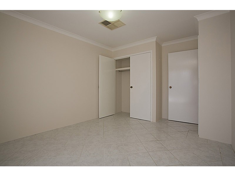 4/192 Fairway Circle, Connolly WA 6027