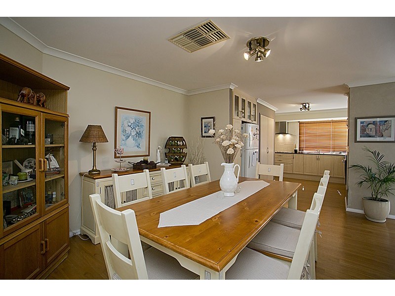 40 Bainbridge Mews, Currambine WA 6028