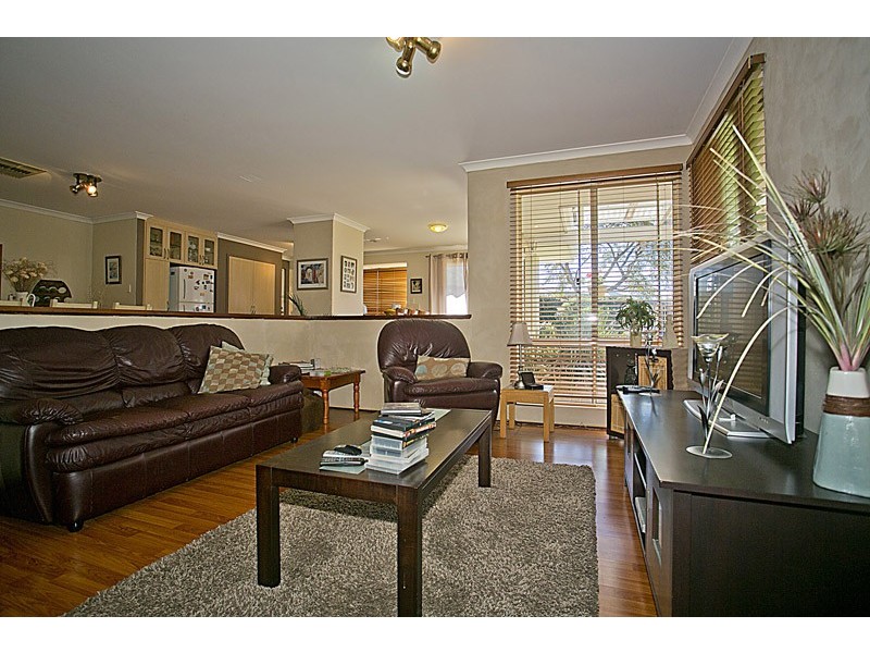 40 Bainbridge Mews, Currambine WA 6028