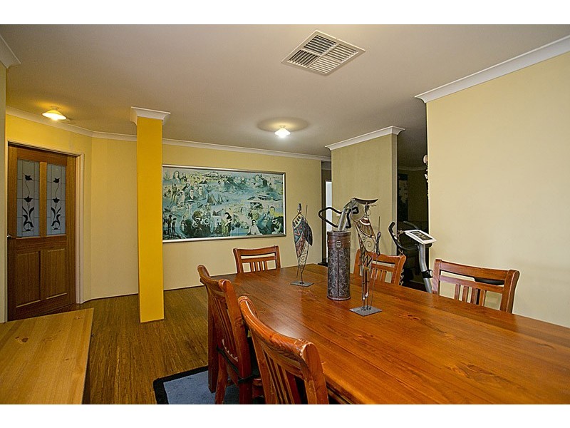 19 Coolamine close, Carramar WA 6031