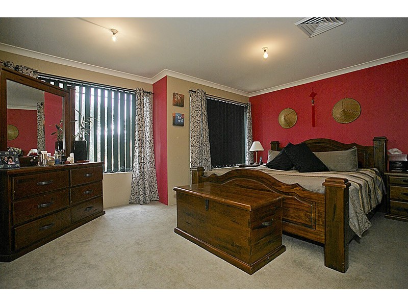 19 Coolamine close, Carramar WA 6031