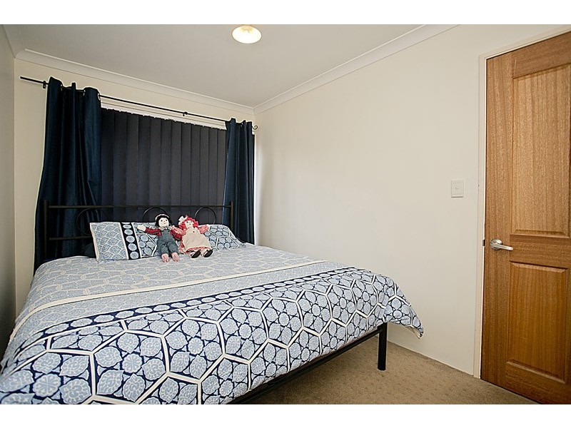 19 Coolamine close, Carramar WA 6031