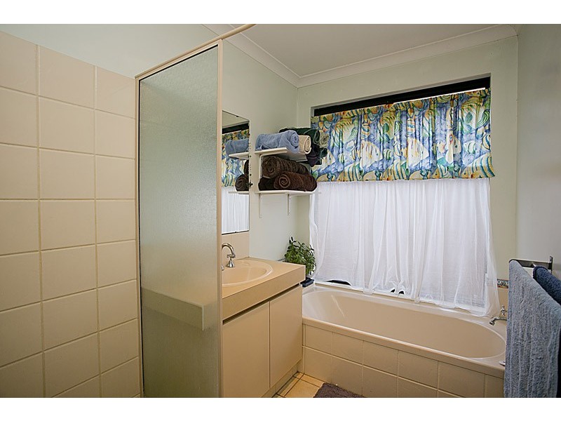 19 Coolamine close, Carramar WA 6031