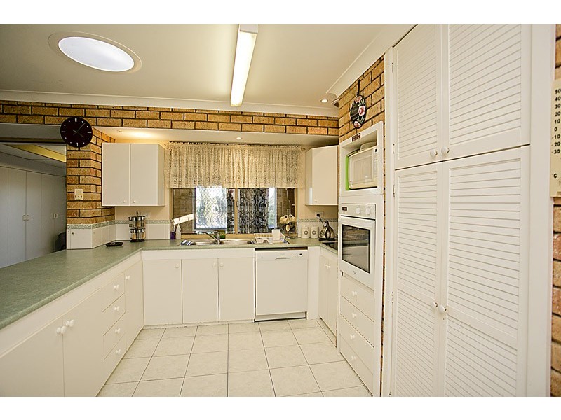 12 Chamberlain Place, Heathridge WA 6027