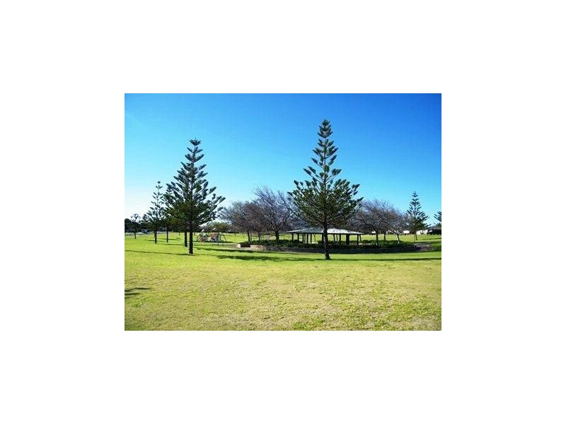 32 Foundation Loop, Quinns Rocks WA 6030