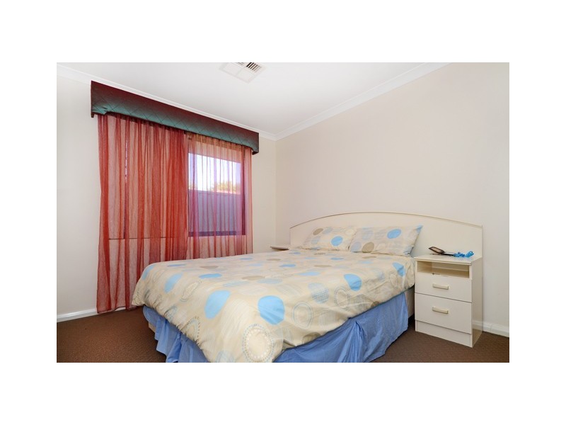 57 Kingsway, Madeley WA 6065