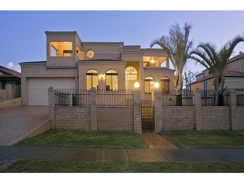 68 Bacchante Circle, Ocean Reef WA 6027