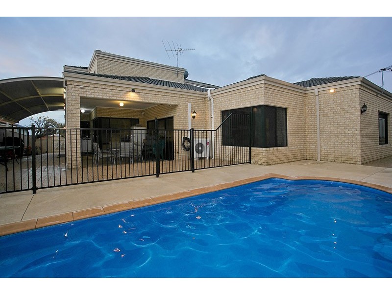 68 Bacchante Circle, Ocean Reef WA 6027