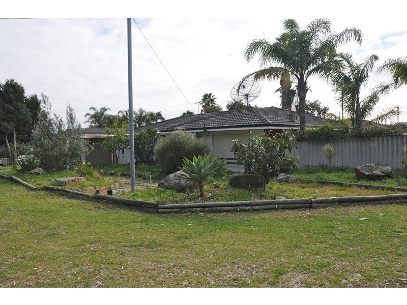 5 Althorne Way, Girrawheen WA 6064