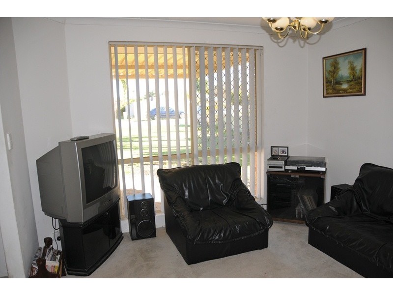 14 Addington Way, Marangaroo WA 6064