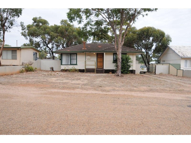 67 Throssell Street, Goomalling WA 6460