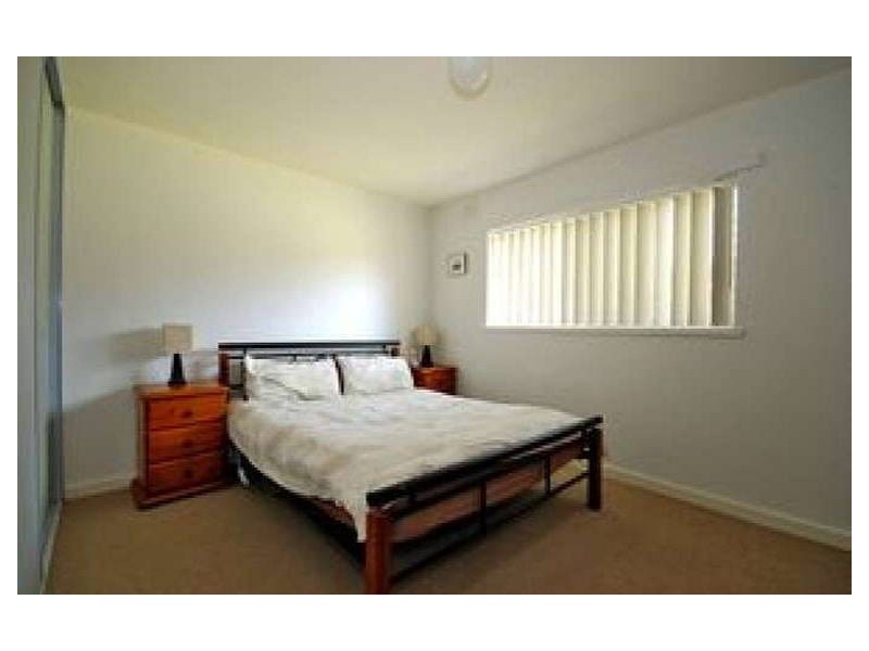 4/48 Connell Way, Girrawheen WA 6064