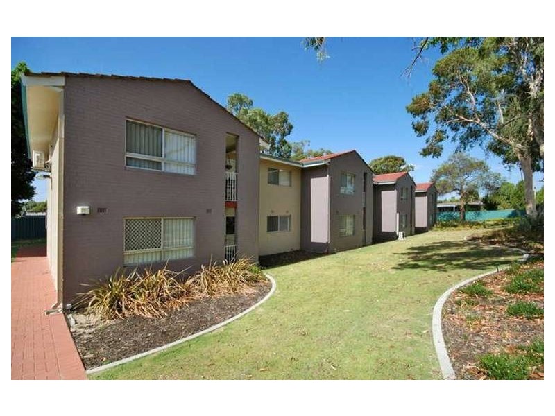 4/48 Connell Way, Girrawheen WA 6064