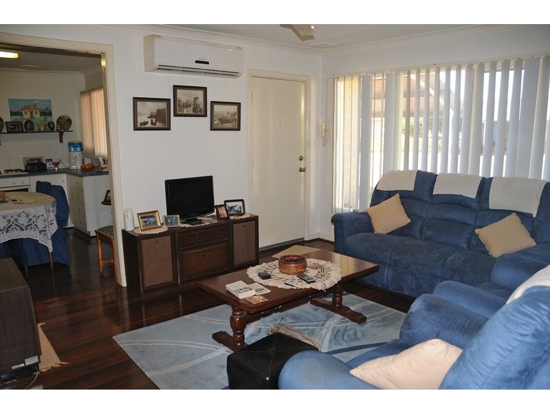 3/11 Westbrook Way, Girrawheen WA 6064