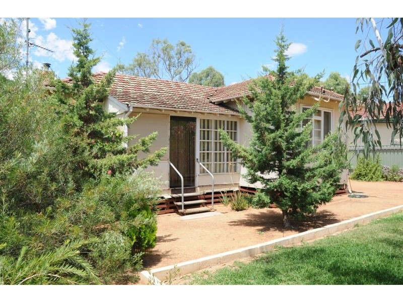 58 James Street, Goomalling WA 6460