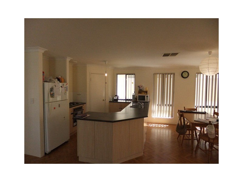 4 Gorman Place, Calista WA 6167