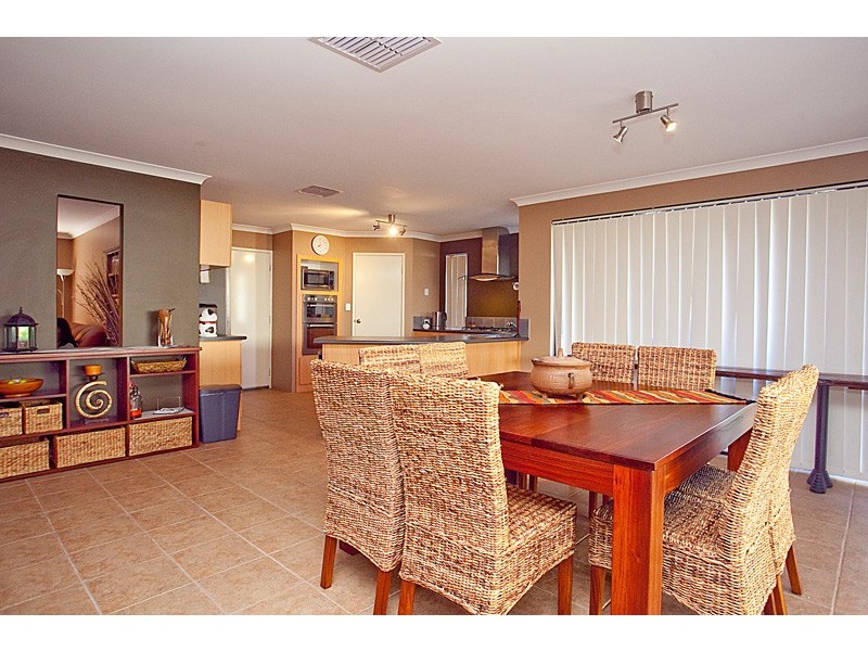 39 Donnelly Ramble, Wanneroo WA 6065