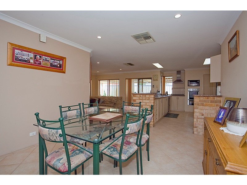 4 Bacchante Circle, Ocean Reef WA 6027