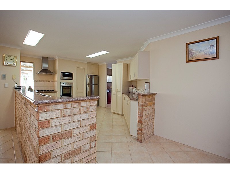 4 Bacchante Circle, Ocean Reef WA 6027