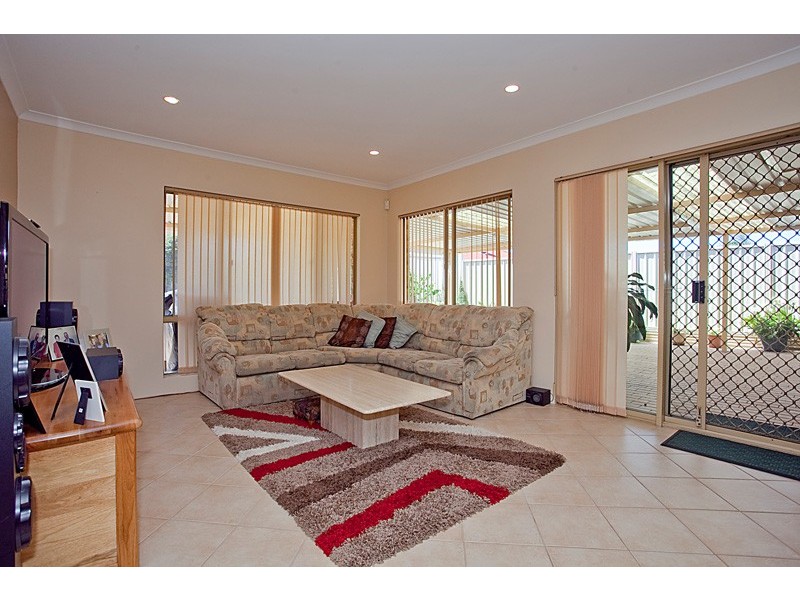 4 Bacchante Circle, Ocean Reef WA 6027