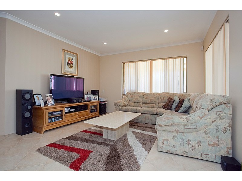 4 Bacchante Circle, Ocean Reef WA 6027