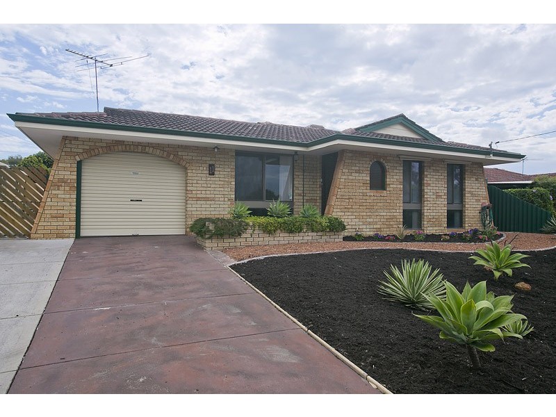 11 Livingstone Way, Padbury WA 6025