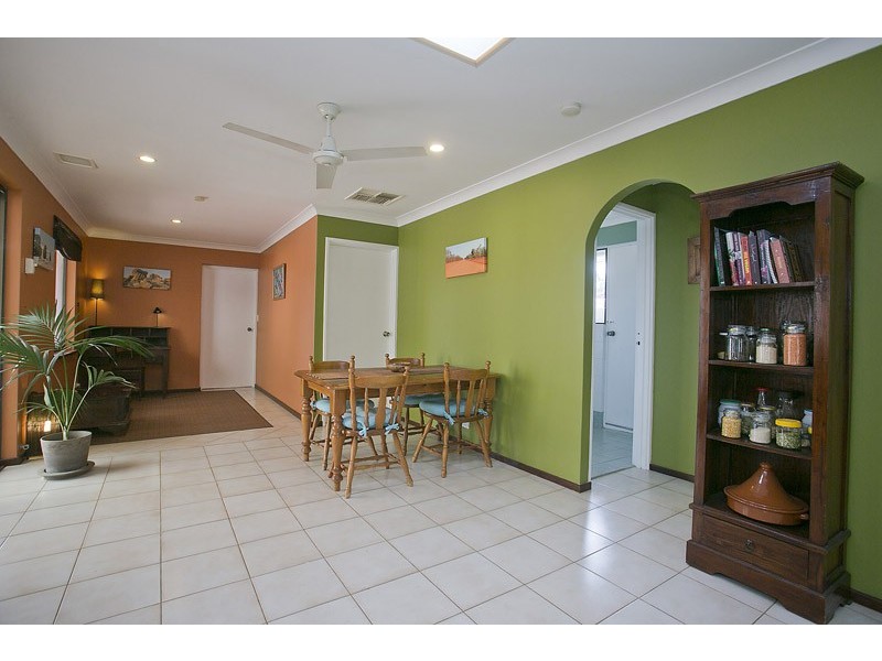 11 Livingstone Way, Padbury WA 6025