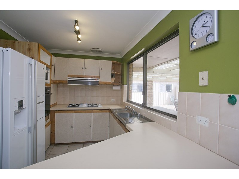 11 Livingstone Way, Padbury WA 6025