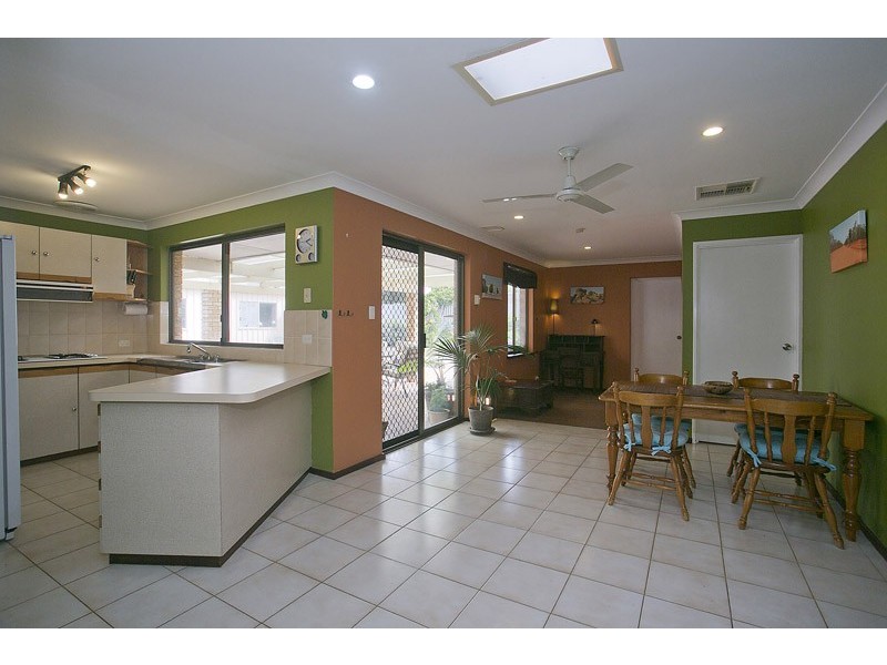 11 Livingstone Way, Padbury WA 6025