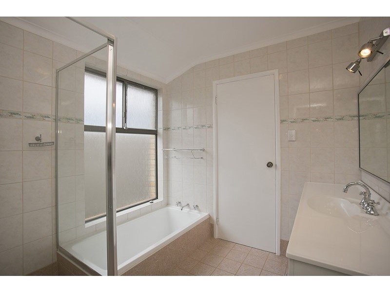 11 Livingstone Way, Padbury WA 6025