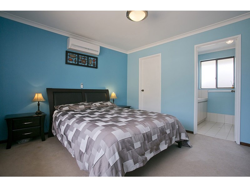 11 Livingstone Way, Padbury WA 6025