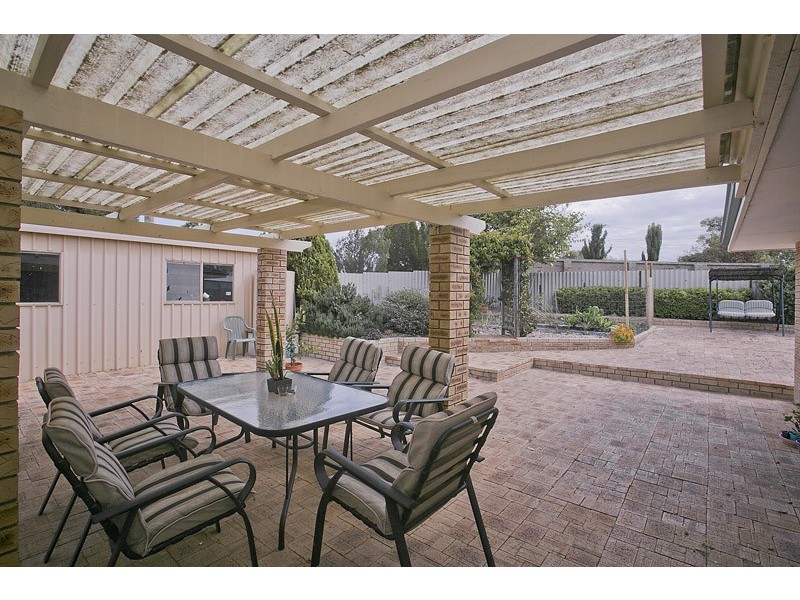 11 Livingstone Way, Padbury WA 6025