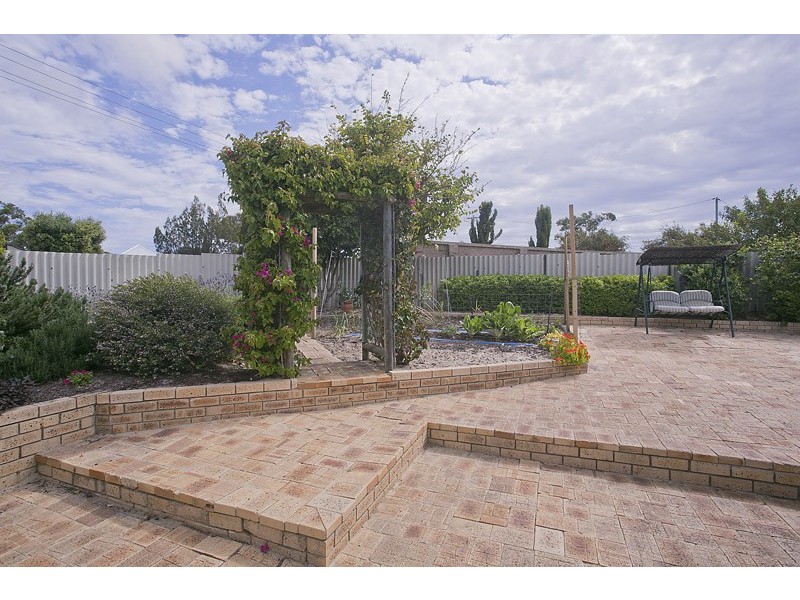 11 Livingstone Way, Padbury WA 6025