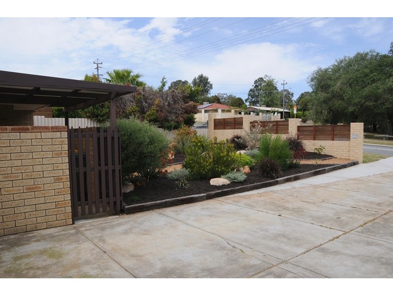 2/44 Hudson Ave, Girrawheen WA 6064