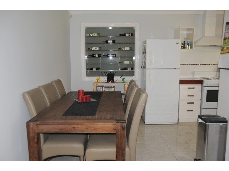 2/44 Hudson Ave, Girrawheen WA 6064