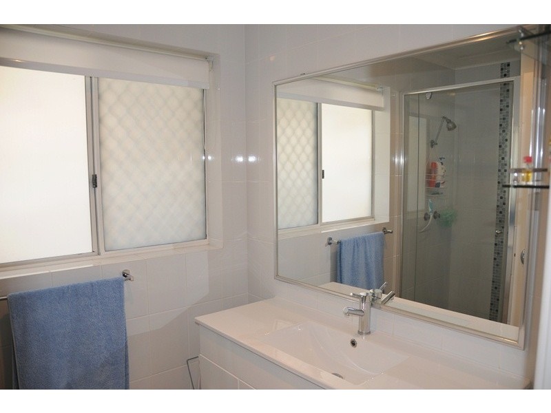 2/44 Hudson Ave, Girrawheen WA 6064