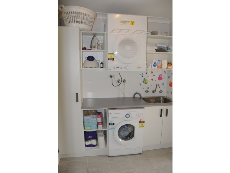 2/44 Hudson Ave, Girrawheen WA 6064