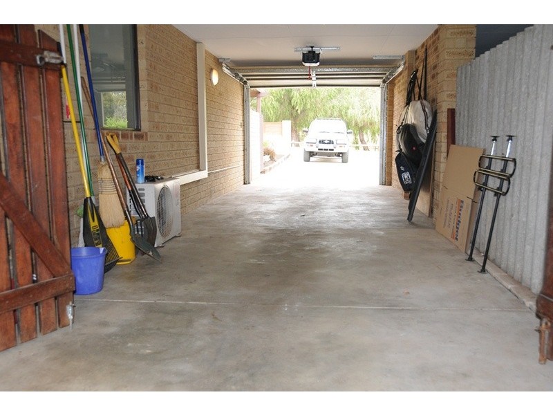 2/44 Hudson Ave, Girrawheen WA 6064