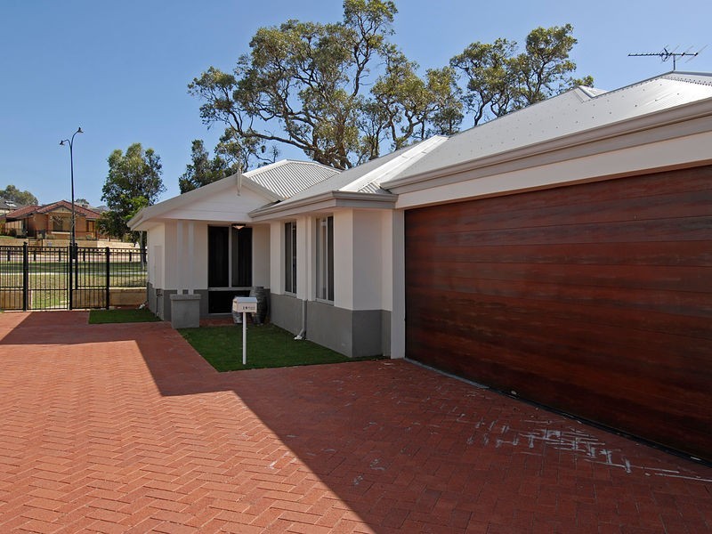 19 Airlie Chase, Clarkson WA 6030