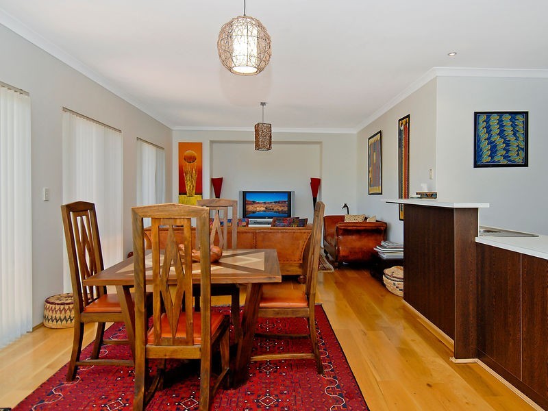 19 Airlie Chase, Clarkson WA 6030