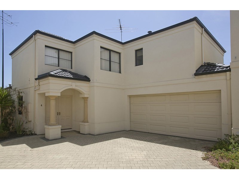 4/45 Halliday Grove, Hillarys WA 6025