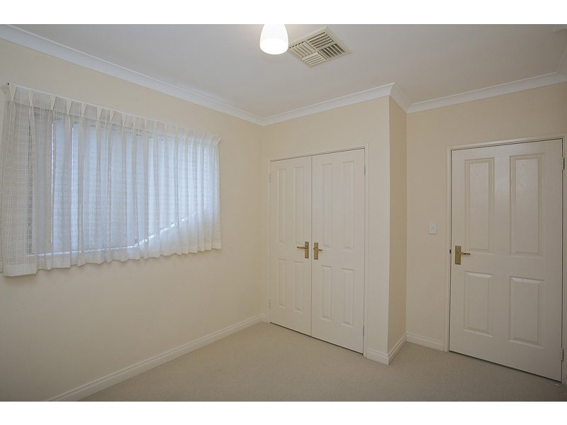 4/45 Halliday Grove, Hillarys WA 6025