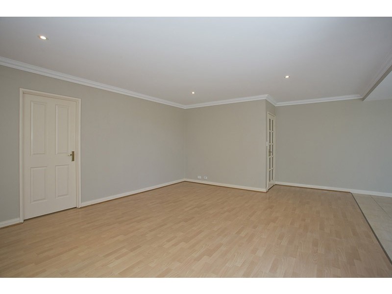 4/45 Halliday Grove, Hillarys WA 6025